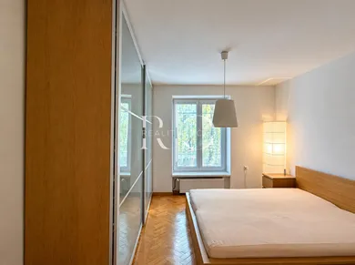 Na predaj 3-izbový byt, 57 m², Senica, -