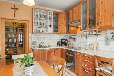 Na predaj dom, 114 m², Nová Baňa, Moyzesova