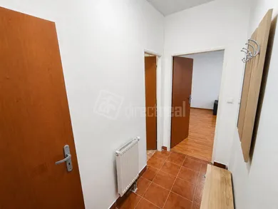 Na prenájom 3-izbový byt, 68 m², Galanta, Hlavná