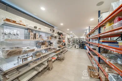 Na predaj objekt, 420 m², Bratislava-Nové Mesto, Turbínová