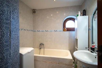 Na predaj 5-izbový dom, 388 m², Cífer, Severná