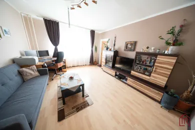 Na predaj 4-izbový byt, 79 m², Prešov, Ďumbierska