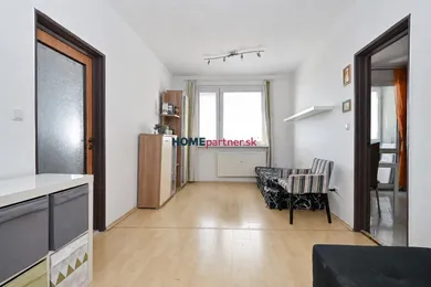 Na predaj 3-izbový byt, 70 m², Bratislava-Petržalka, Jasovská