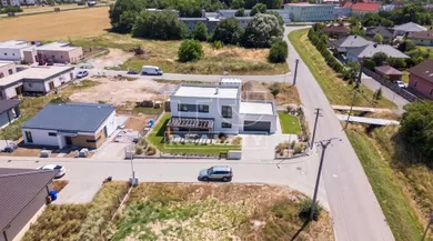 Na predaj pozemok, 499 m², Trenčín