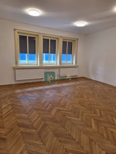 Na prenájom objekt, 100 m², Nitra, Sládkovičova