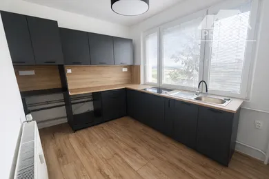 Mieszkania na sprzedaż, 3-pokojowe, Lučenec · €89 000