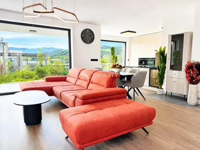 Houses for sale, 5-room in Banská Bystrica · €930,000