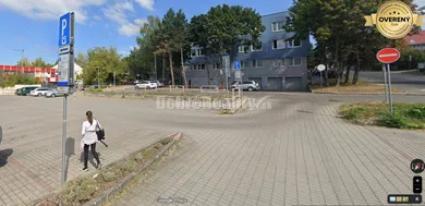 Na prenájom komerčné, 15 m², Prievidza, Záhradnícka