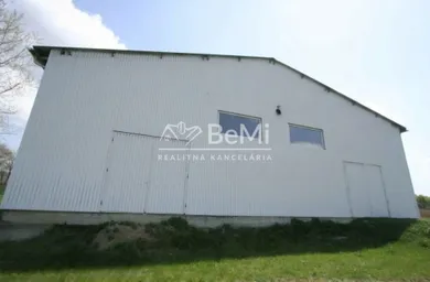 Na predaj dom, 552 m²