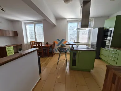 Na prenájom 2-izbový byt, 58 m², Bratislava-Nové Mesto, Račianska