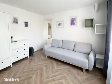 Na prenájom 1-izbový byt, 23 m², Bratislava-Staré Mesto, Lužická