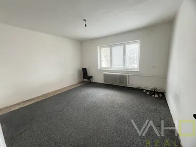 Na predaj dom, 160 m², Brestovany