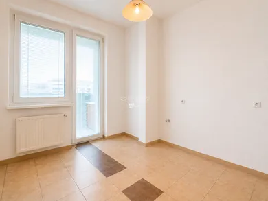 Mieszkania na sprzedaż, 3-pokojowe, Bratislava-Petržalka · €244 900