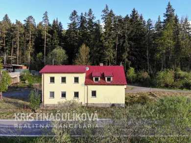 Na predaj dom v Poprad · €239 000 · Čiastočná rekonštrukcia
