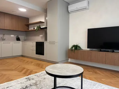 Kiadó lakások, 1-szobás, Bratislava-Staré Mesto · €950