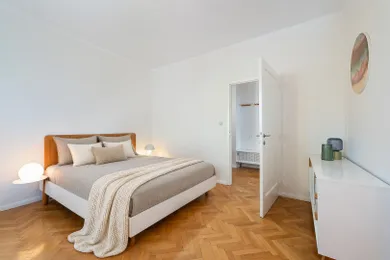 Na prenájom 2-izbový byt, 63 m², Bratislava-Staré Mesto, Fraňa Kráľa