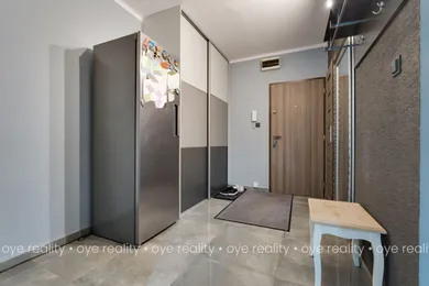 Na predaj 3-izbový byt, 66 m², Komárno