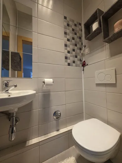 Na prenájom 5-izbový byt, 190 m², Pezinok
