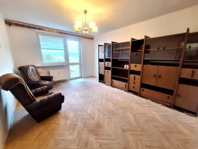 Na predaj 3-izbový byt, 72 m², Nové Mesto nad Váhom, SNP