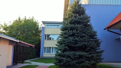 Коммерческие помещения в аренду, Bratislava-Ružinov · €1 379