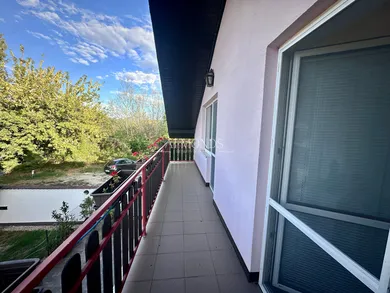 Na predaj 2-izbový dom, 190 m², Bratislava-Ružinov, Na Piesku