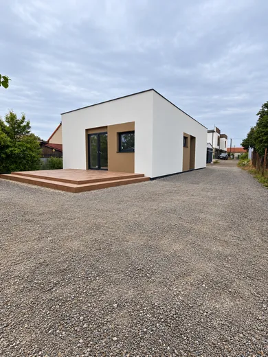 Na predaj dom, 83 m², Kostolište
