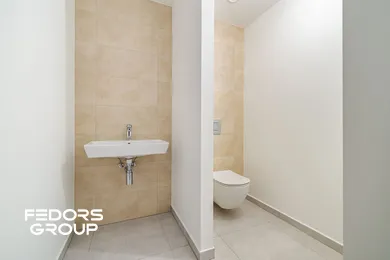 Na predaj 2-izbový byt, 91 m², Bratislava-Staré Mesto, Zámocká