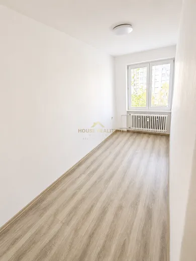Na prenájom 3-izbový byt, 65 m², Bratislava-Ružinov, Poludníková