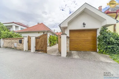 Domy na predaj 7-izbový, Dunajská Streda · €390 000