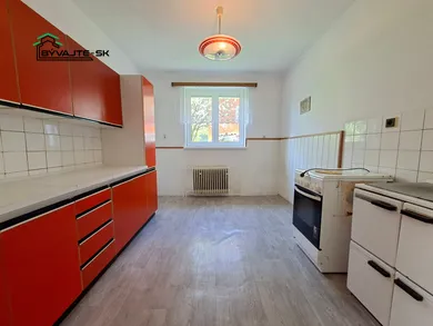 Na predaj dom v Prievidza · €149 000 · Čiastočná rekonštrukcia
