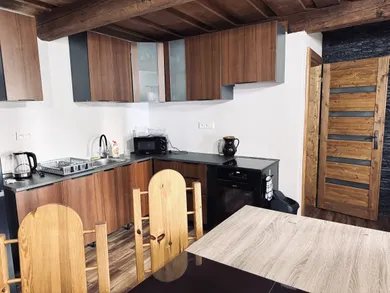Na predaj 3-izbový rekreačný dom, 273 m², Šumiac