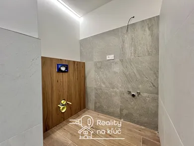 Na predaj 2-izbový byt, 48 m², Lučenec, Ulica V. V. Majakovského