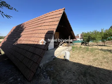 Na predaj 3-izbový rekreačný dom, 80 m², Levice, Staré Levice