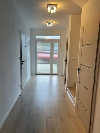 Na predaj dom, Rovinka, Riečna