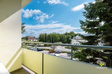 Na predaj 2-izbový byt, 63 m², Nováky, Nám. SNP