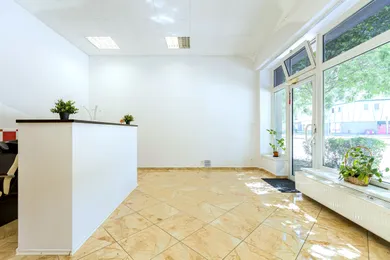 Na predaj komerčné, 43 m², Bratislava-Podunajské Biskupice, Kazanská