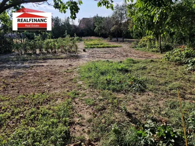 Na predaj pozemok, 959 m², Madunice