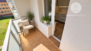 Na predaj 2-izbový byt, 51 m², Valaská