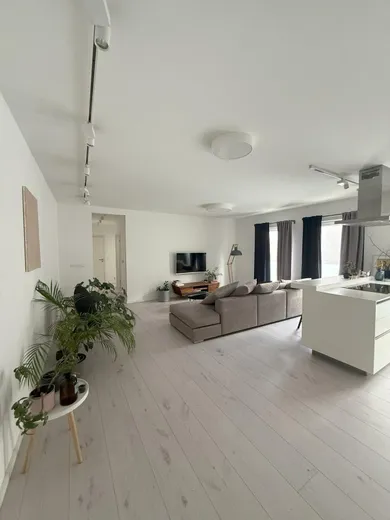 Byty na prenájom 3-izbový, Trnava · €1 000