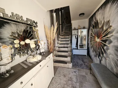 Na predaj 3-izbový byt, 97 m², Tomášikovo, Mlynská
