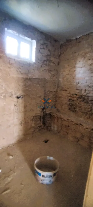 Na predaj dom, Nižný Hrušov