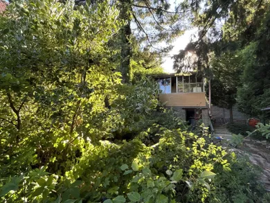 Pozemky na predaj, Bratislava-Dúbravka · €150 000