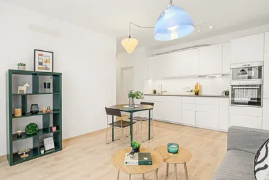 Na prenájom 3-izbový byt, 60 m², Bratislava-Ružinov, Bajkalská