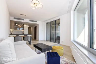 Byty na prenájom 3-izbový, Bratislava-Staré Mesto · €1 200