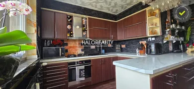 Na predaj 4-izbový byt, 96 m², Dunajská Streda