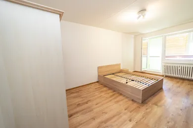 Na predaj 2-izbový byt, 64 m², Veľký Krtíš