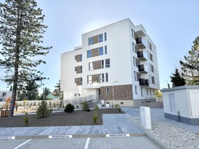 Na predaj 3-izbový byt, 56 m², Galanta, Športová