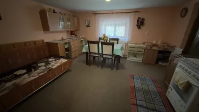 Na predaj 4-izbový dom, 332 m², Bacúch, Lipová