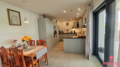 Na predaj 4-izbový dom, 155 m², Nitra
