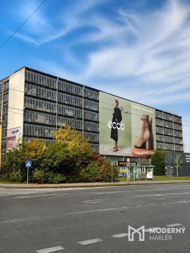 Na prenájom objekt, 13 m², Žilina, Saleziánska